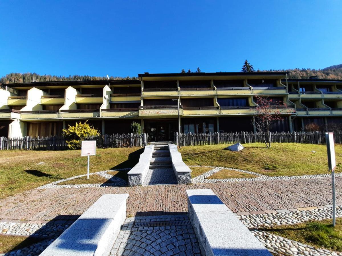 Appartamento SPINALE 1 in centro a Campiglio Madonna Esterno foto