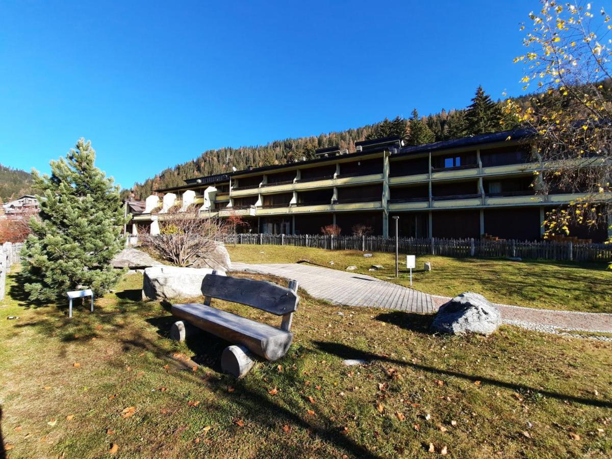 Appartamento SPINALE 1 in centro a Campiglio Madonna Esterno foto